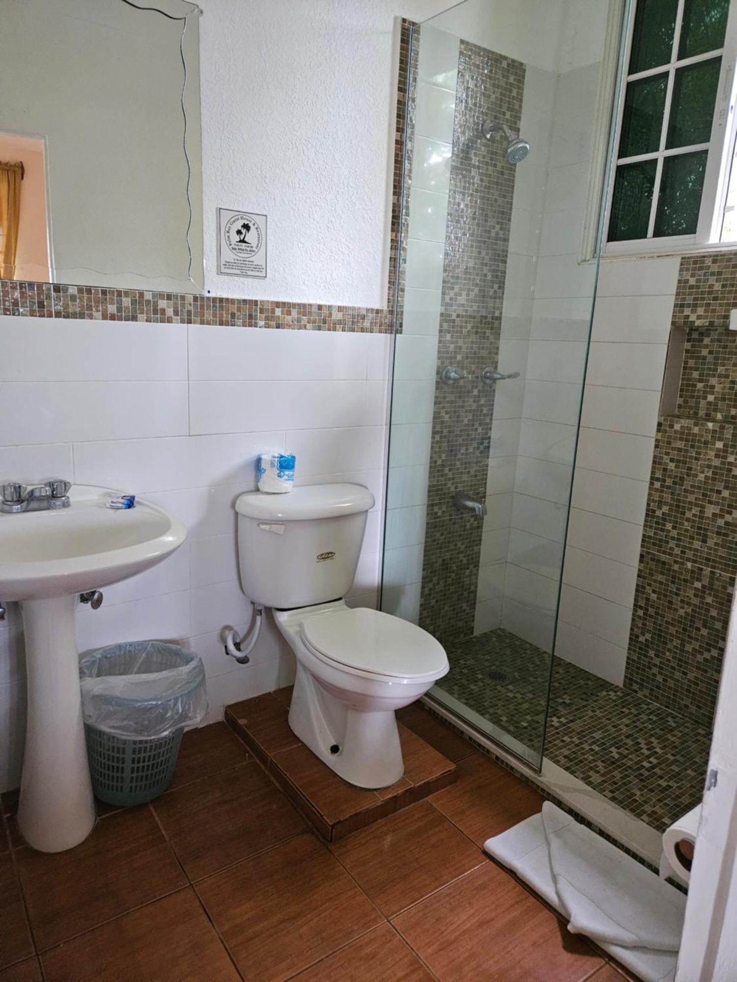 Palm Bay Guest House & Restaurant Montego Bay Kültér fotó