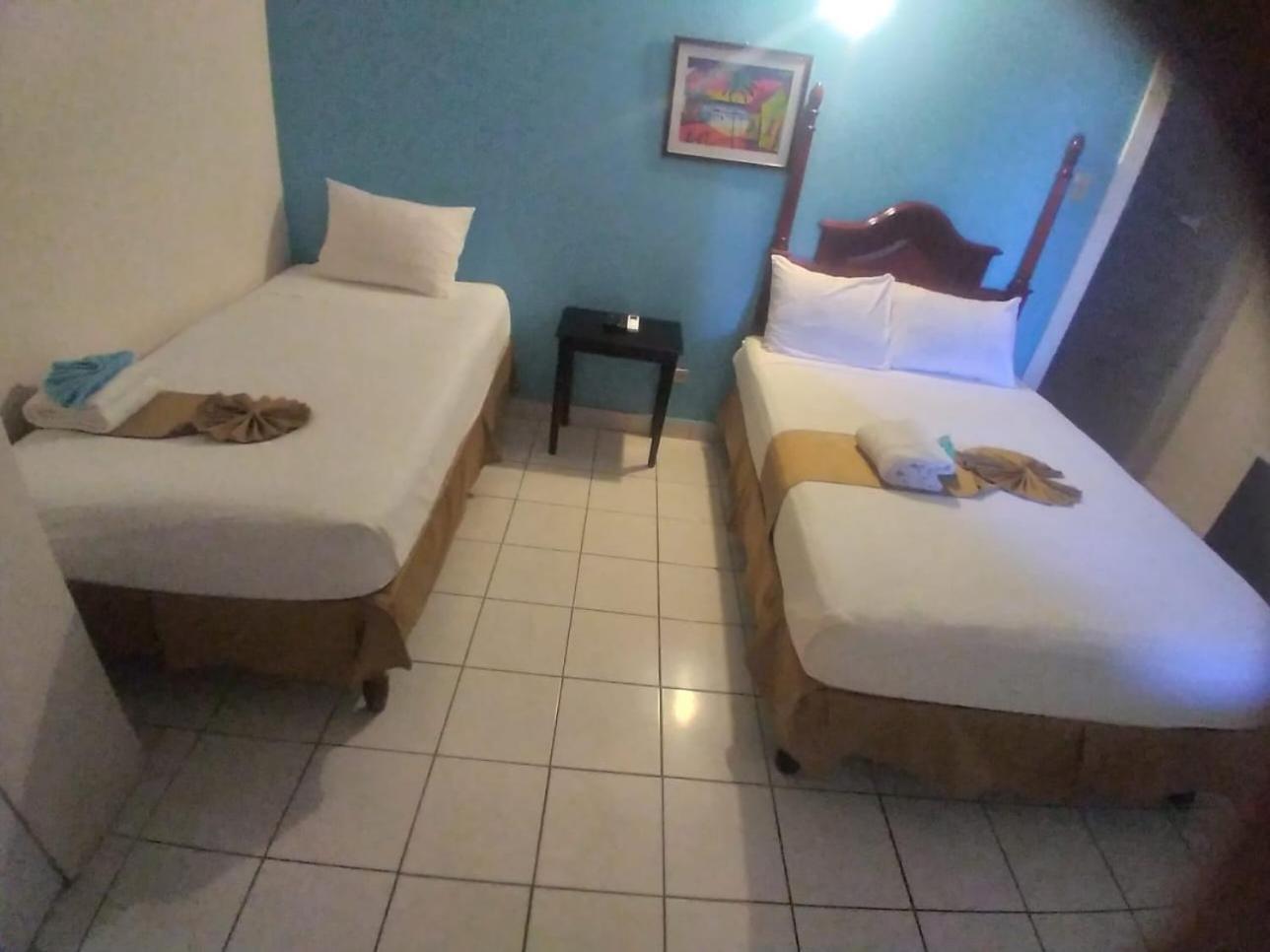 Palm Bay Guest House & Restaurant Montego Bay Kültér fotó