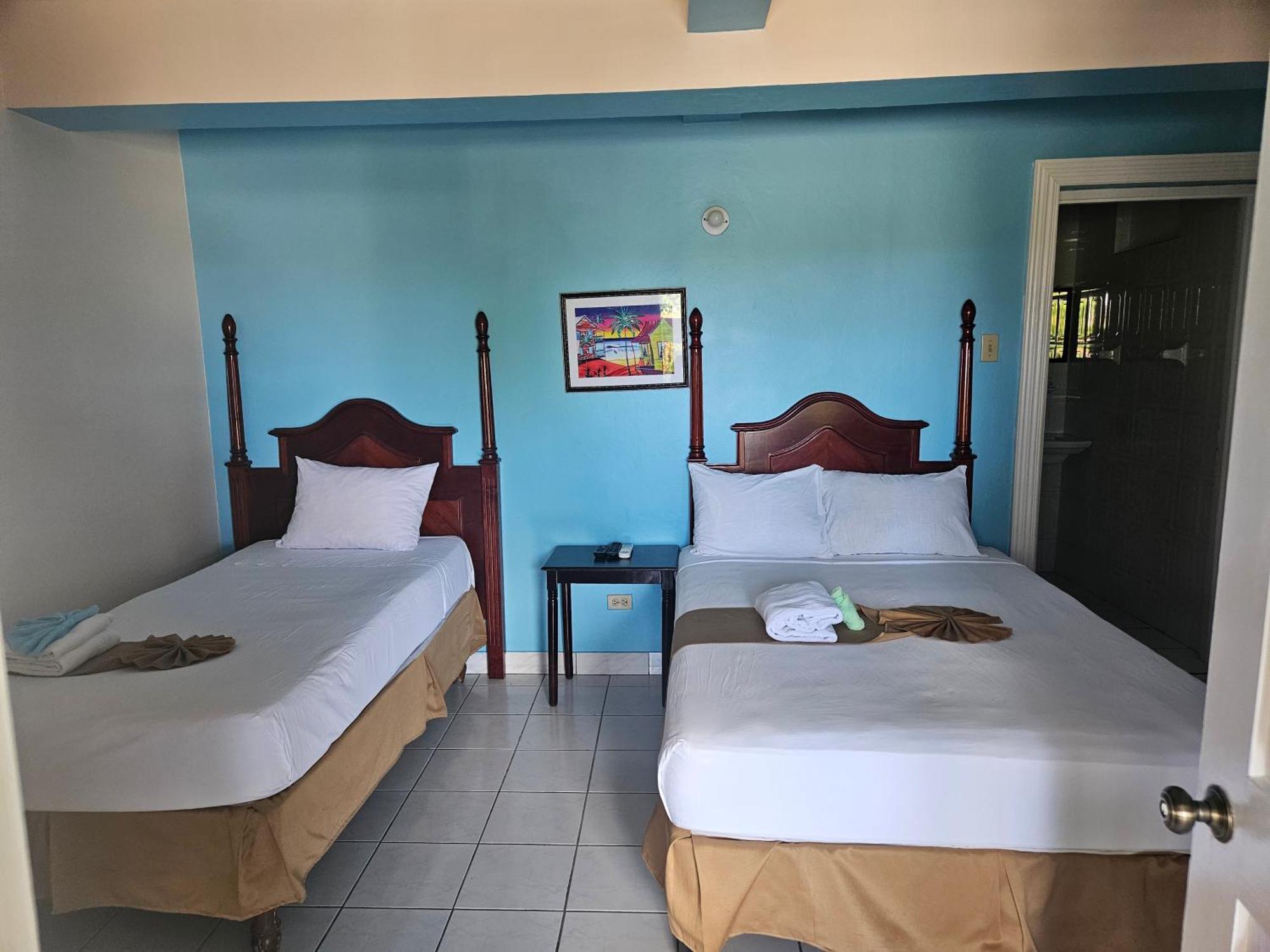 Palm Bay Guest House & Restaurant Montego Bay Kültér fotó